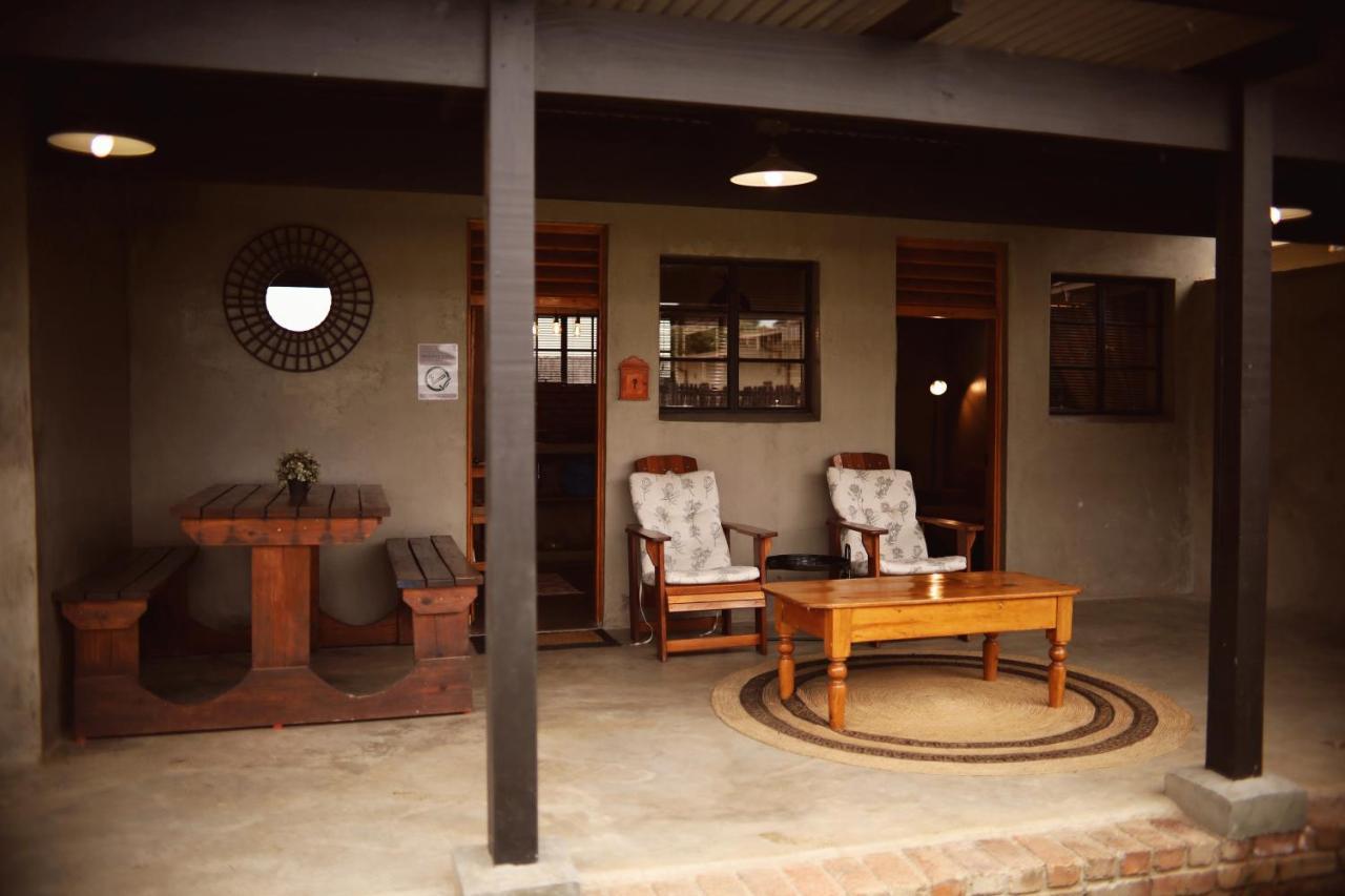 Modern Farm Apartment Lichtenburg Bagian luar foto