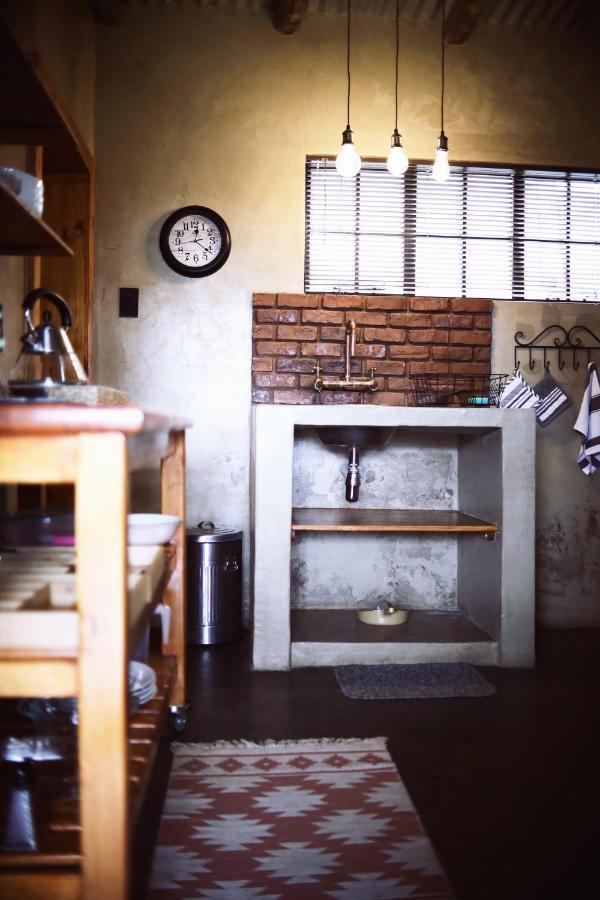 Modern Farm Apartment Lichtenburg Bagian luar foto